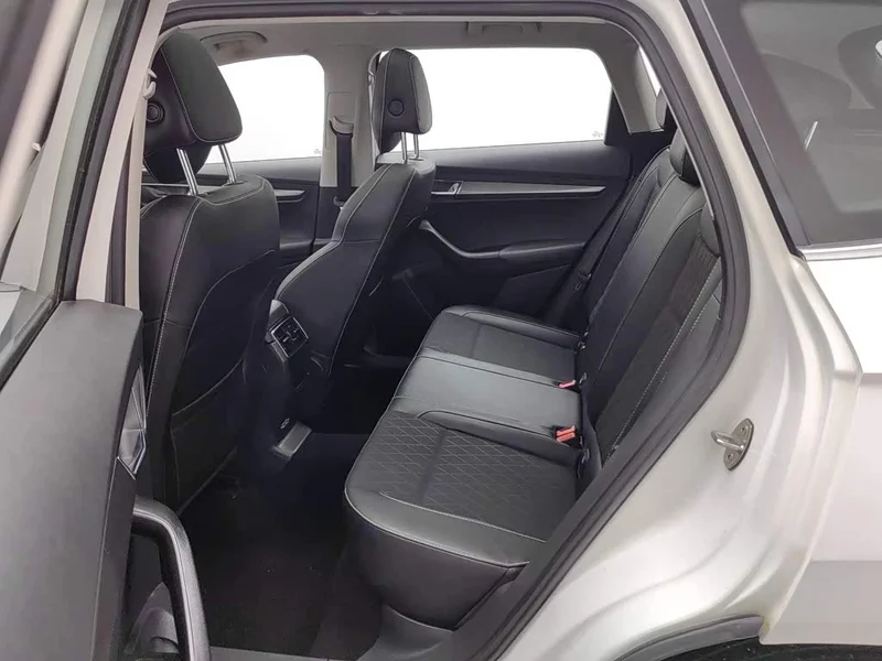 Skoda Karoq — фото 15