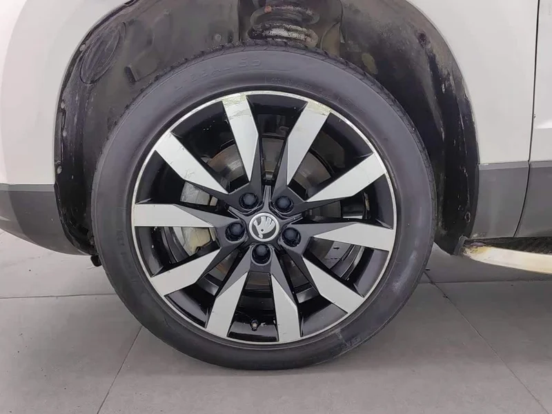 Skoda Karoq — фото 17