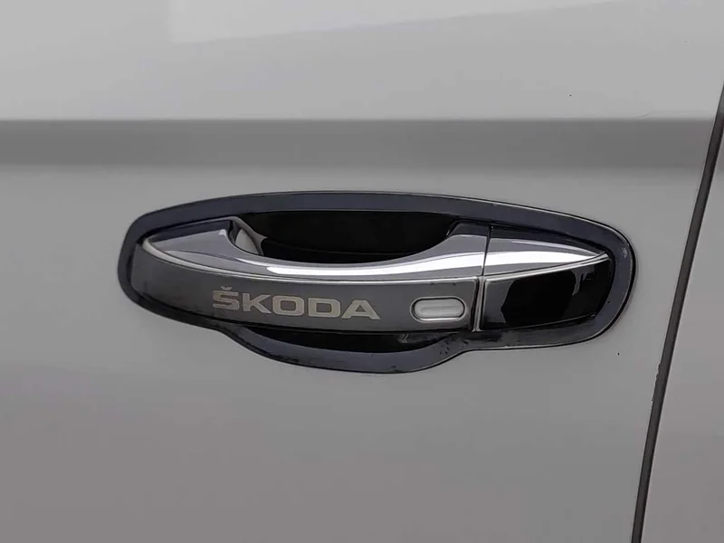 Skoda Karoq — фото 18