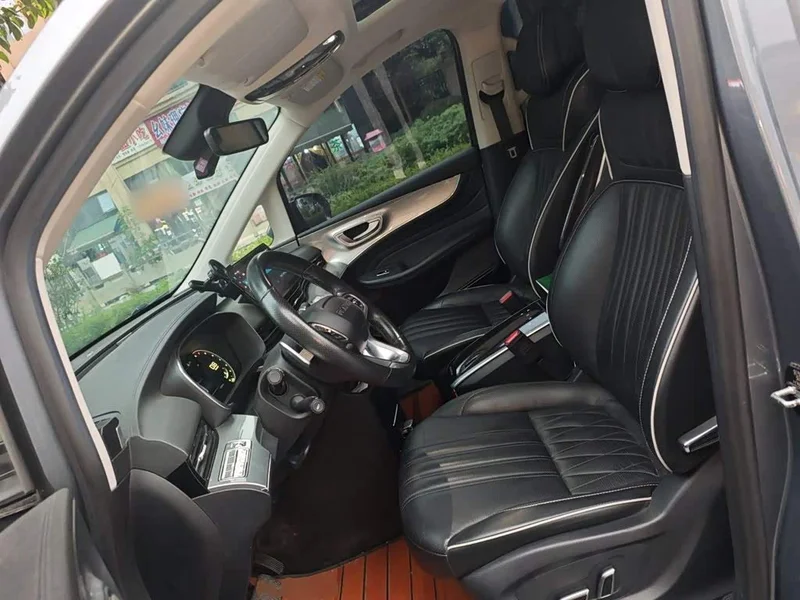Roewe iMAX8 — фото 16