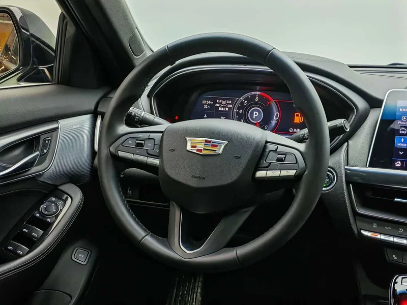 Cadillac CT5 — фото 16