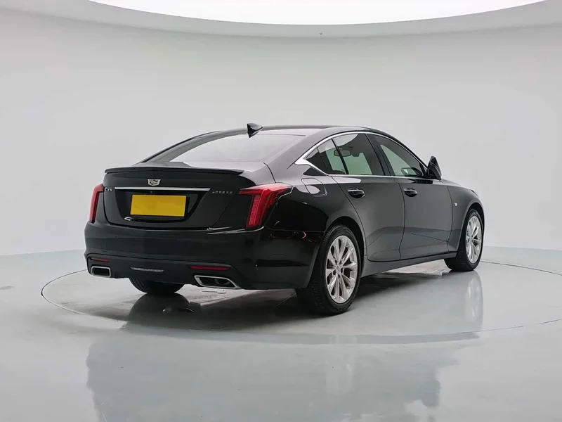 Cadillac CT5 — фото 2