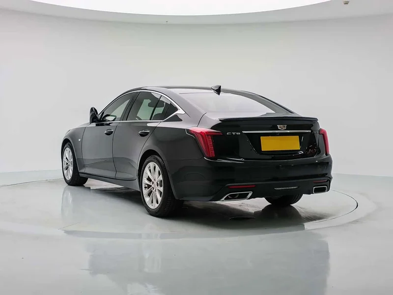 Cadillac CT5 — фото 4