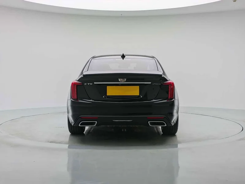 Cadillac CT5 — фото 5