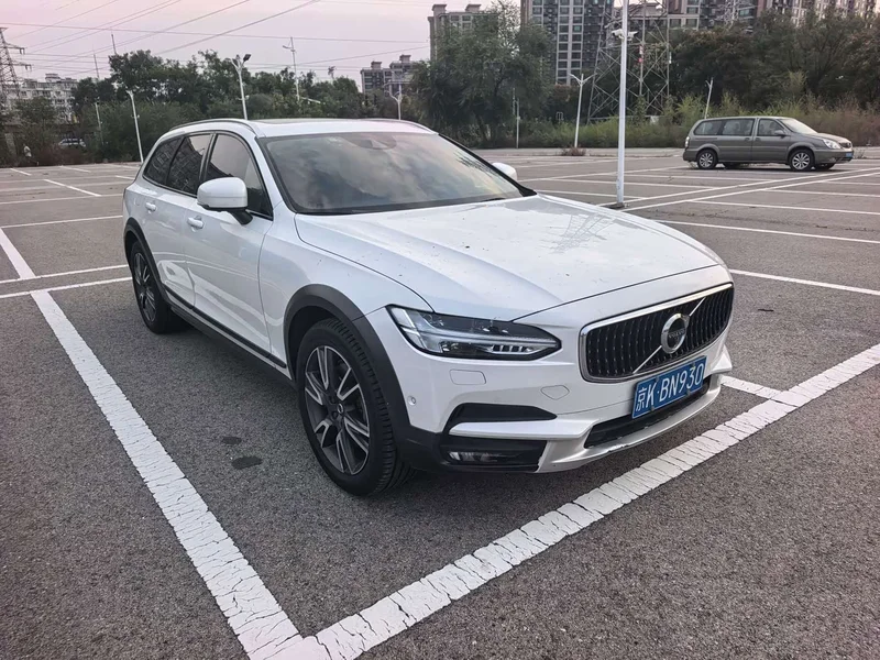 Volvo V90 — фото 3