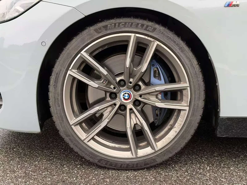 BMW M240i — фото 8