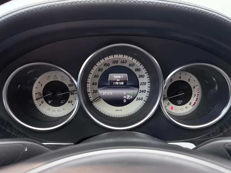 Mercedes-Benz CLS — фото 12