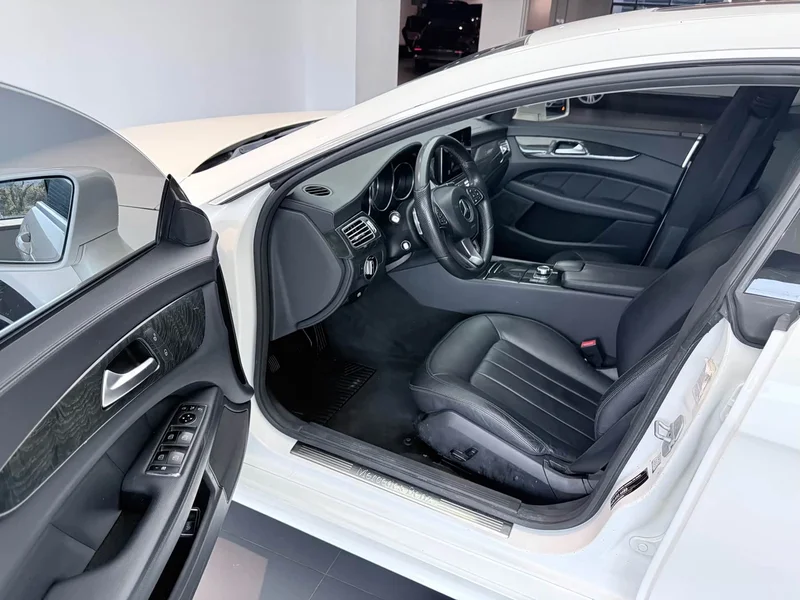 Mercedes-Benz CLS — фото 7