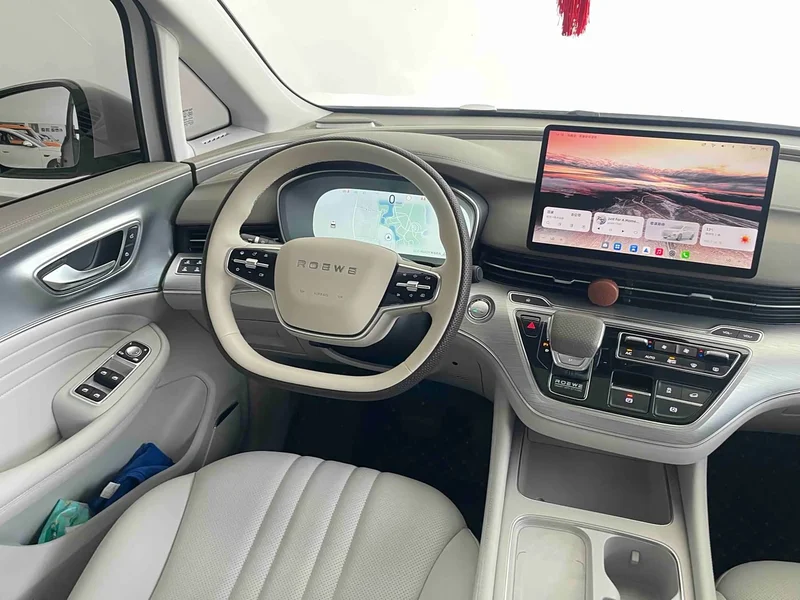 Roewe iMAX8 New Energy — фото 16