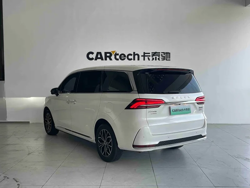 Roewe iMAX8 New Energy — фото 5