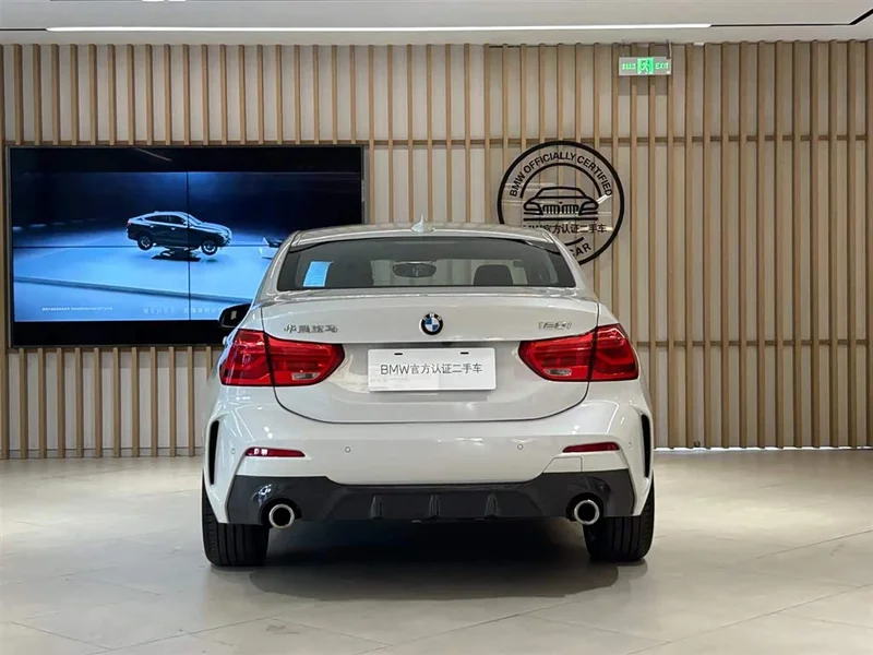 BMW 1-Series — фото 11