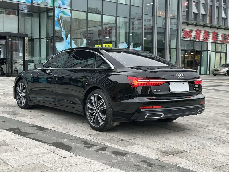 Audi A6L — фото 6