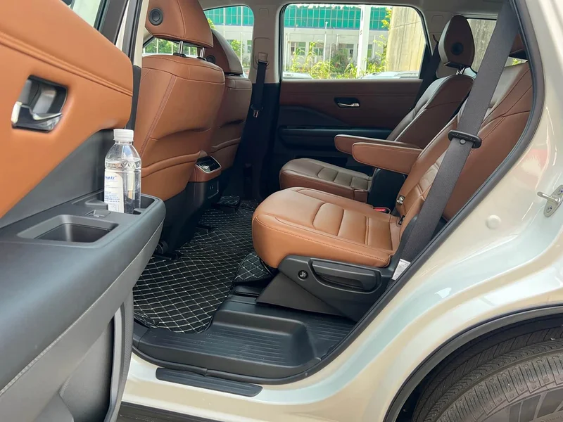 Nissan Pathfinder — фото 12