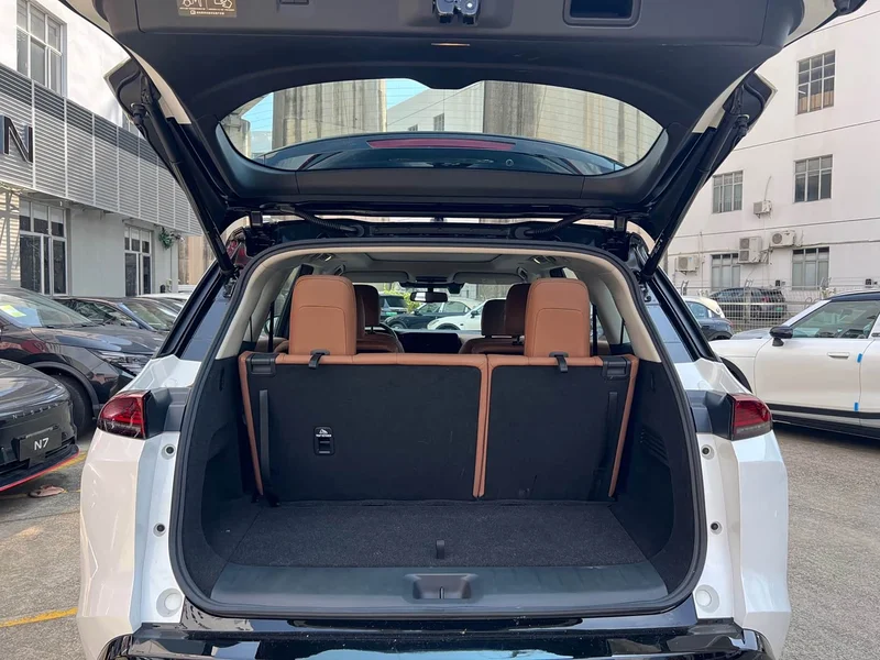 Nissan Pathfinder — фото 14
