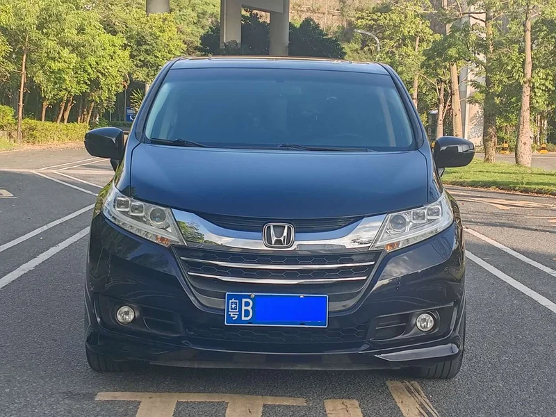 Honda Odyssey — фото 2