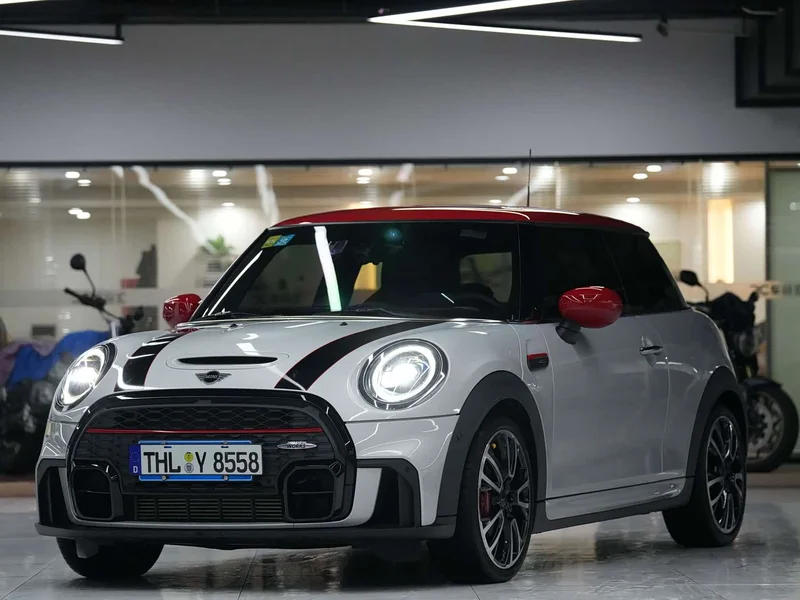 MINI JCW — фото 1
