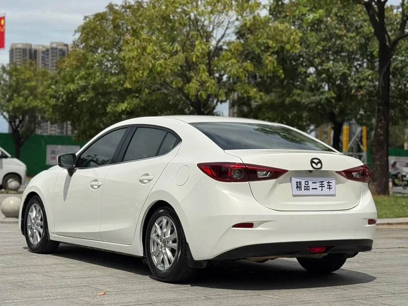 Mazda 3 Axela — фото 6