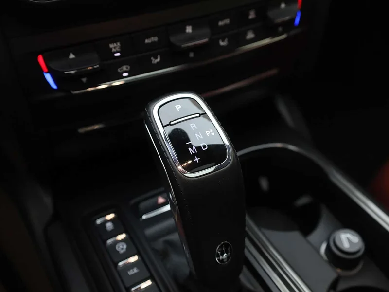 Maserati Ghibli — фото 15