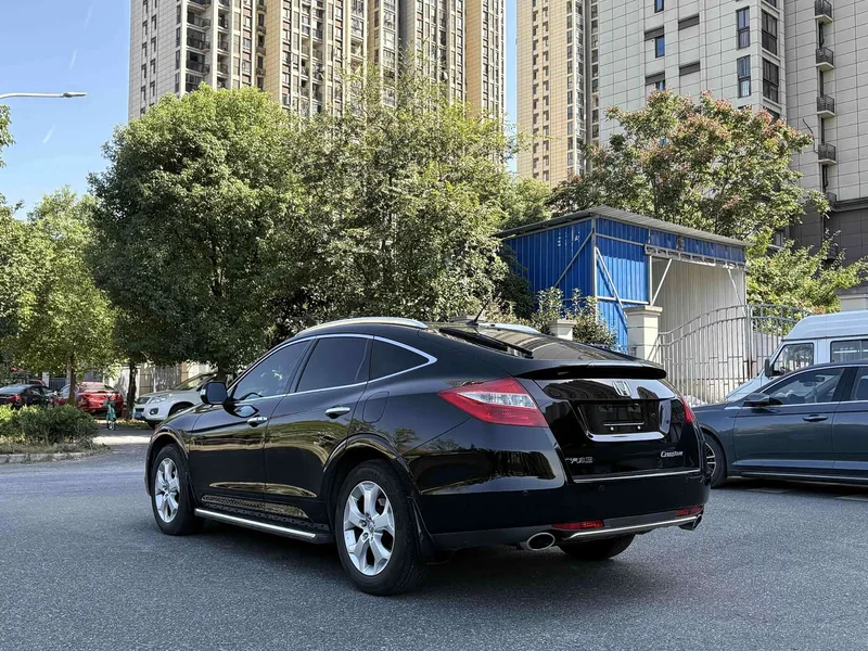 Honda Crosstour — фото 4