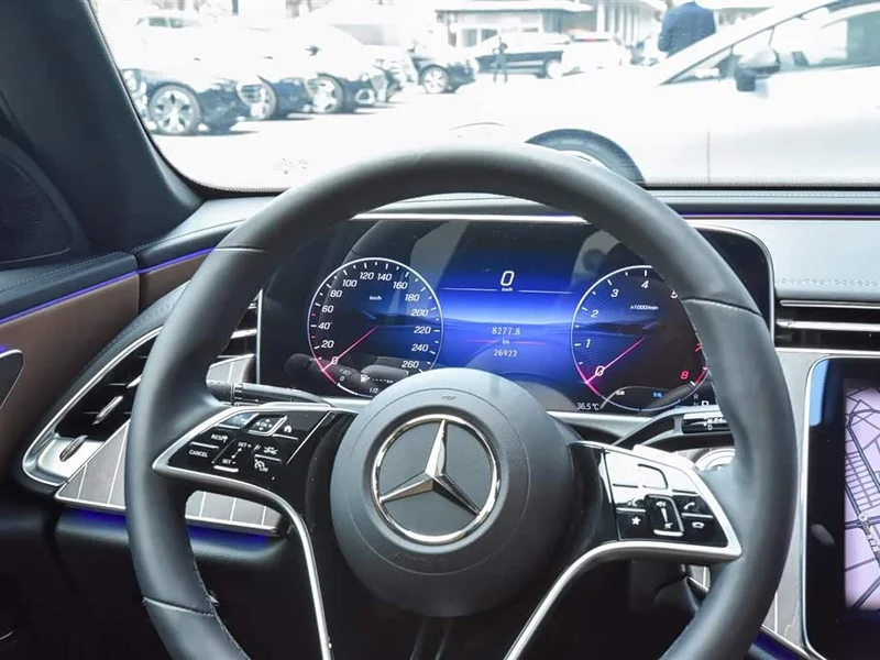 Mercedes-Benz E-Class — фото 17