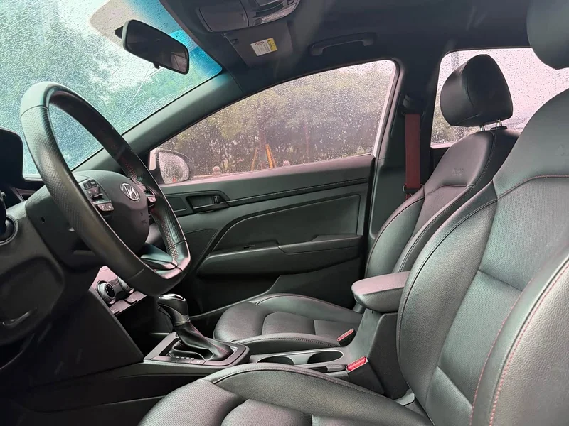 Hyundai Elantra Sport — фото 5