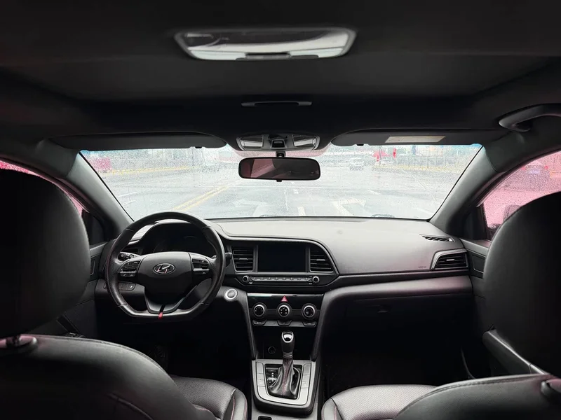Hyundai Elantra Sport — фото 7