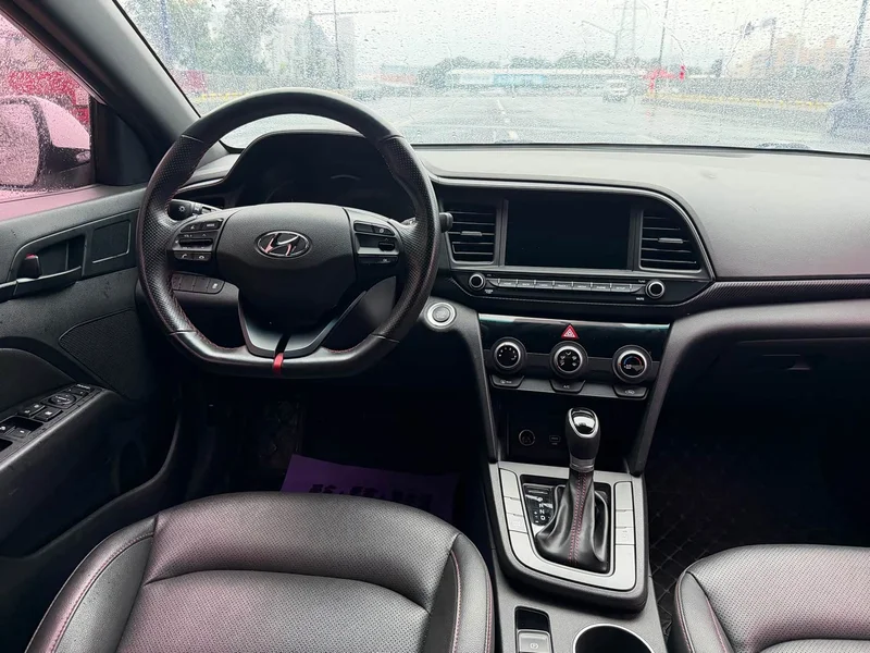 Hyundai Elantra Sport — фото 8