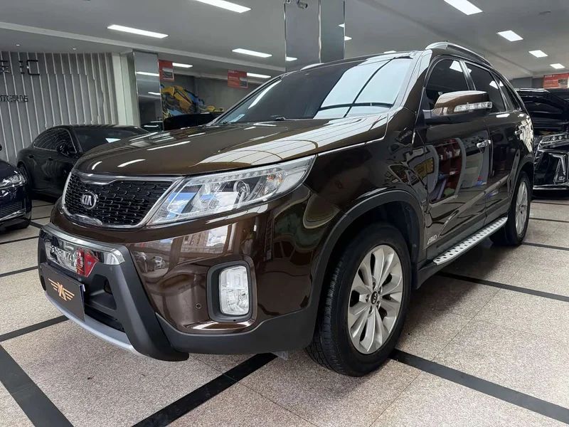 Kia Sorento — фото 1