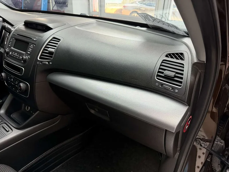 Kia Sorento — фото 17