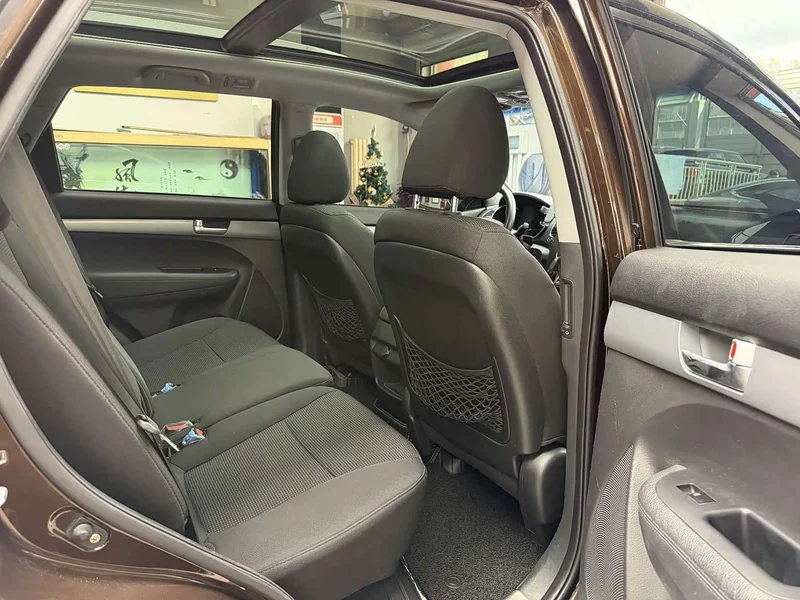 Kia Sorento — фото 22