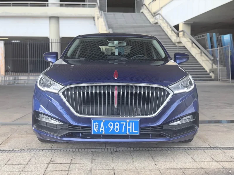 Hongqi H5 — фото 2