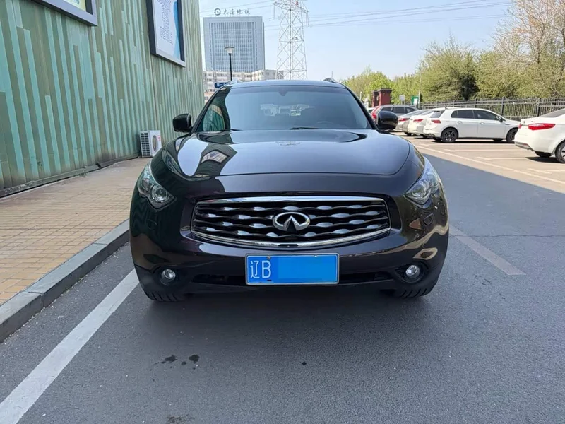 Infiniti FX — фото 2