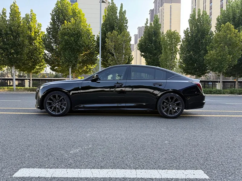 Cadillac CT5 — фото 4