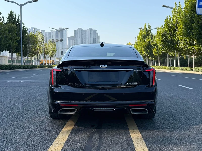 Cadillac CT5 — фото 10