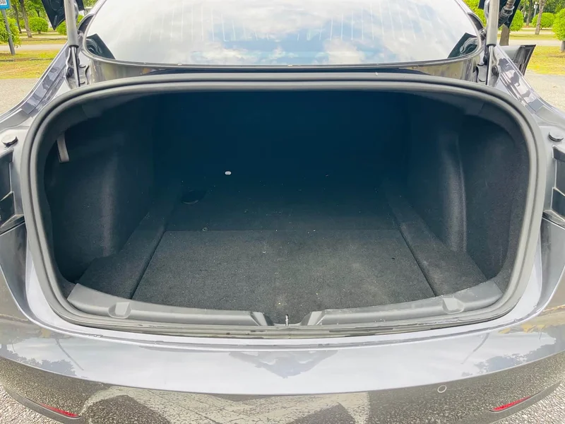 Tesla Model 3 — фото 28