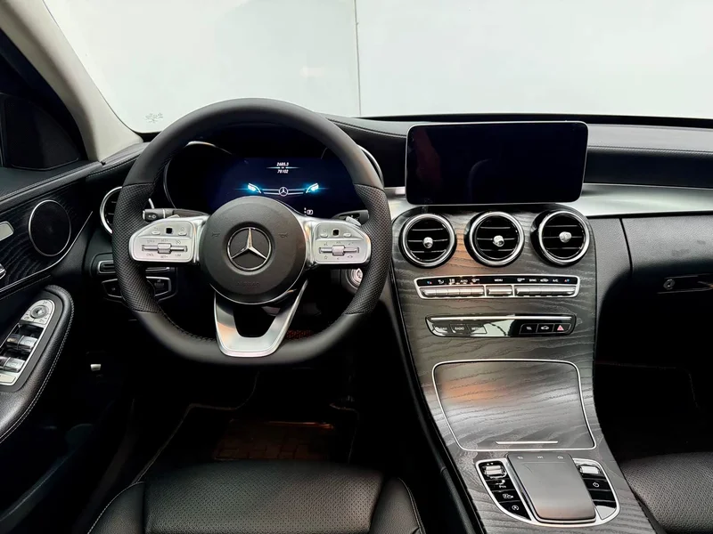 Mercedes-Benz C-Class — фото 17