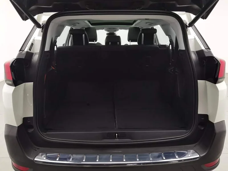 Peugeot 5008 — фото 16