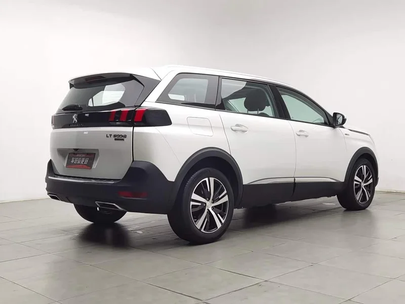 Peugeot 5008 — фото 2