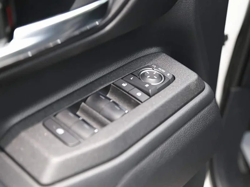 Toyota Prado — фото 11