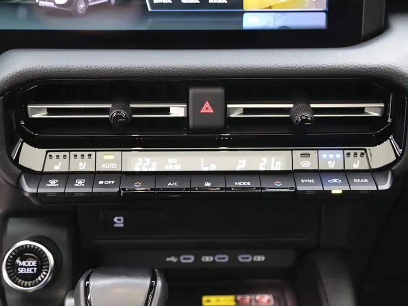 Toyota Prado — фото 19