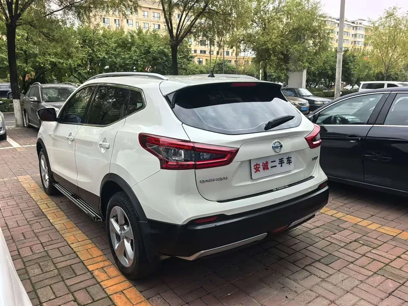 Nissan Qashqai — фото 6