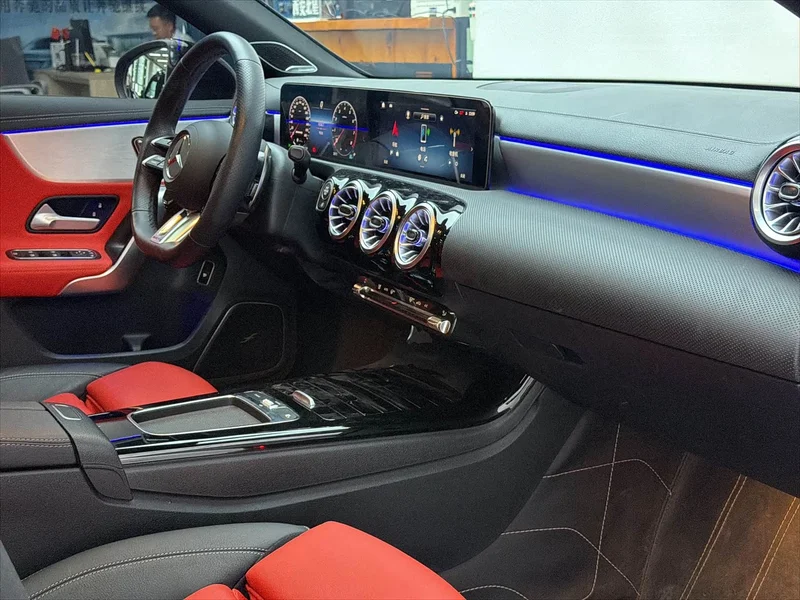 Mercedes-Benz A-Class AMG — фото 16