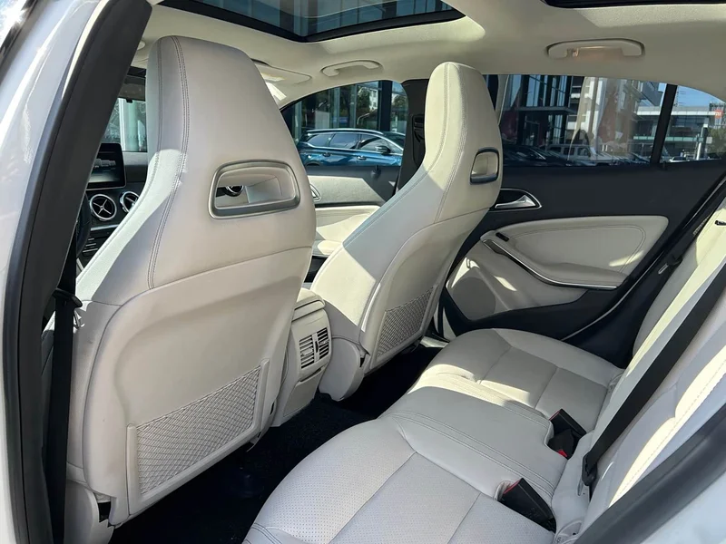 Mercedes-Benz GLA — фото 12