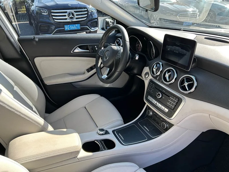 Mercedes-Benz GLA — фото 14