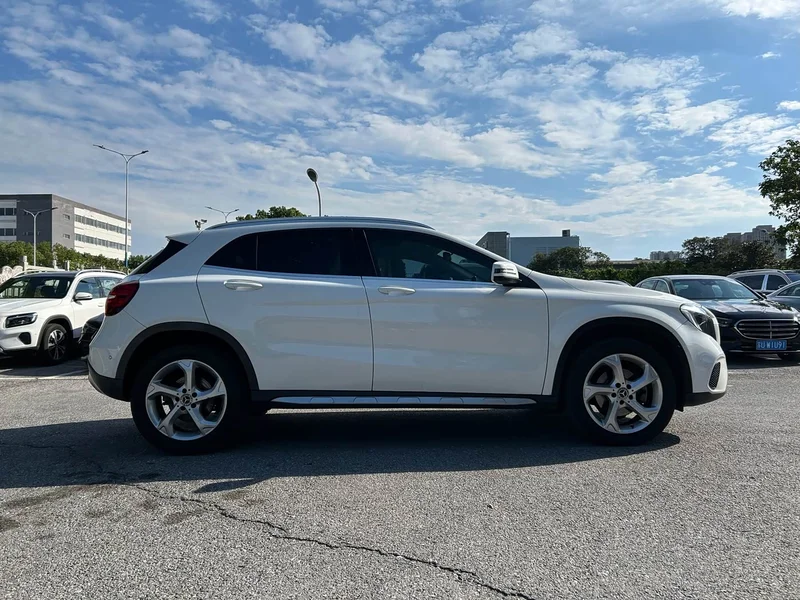 Mercedes-Benz GLA — фото 4