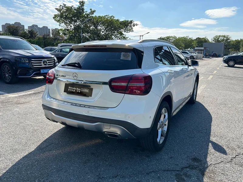 Mercedes-Benz GLA — фото 8