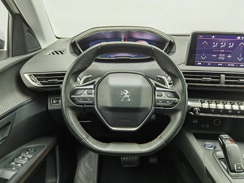 Peugeot 5008 — фото 11