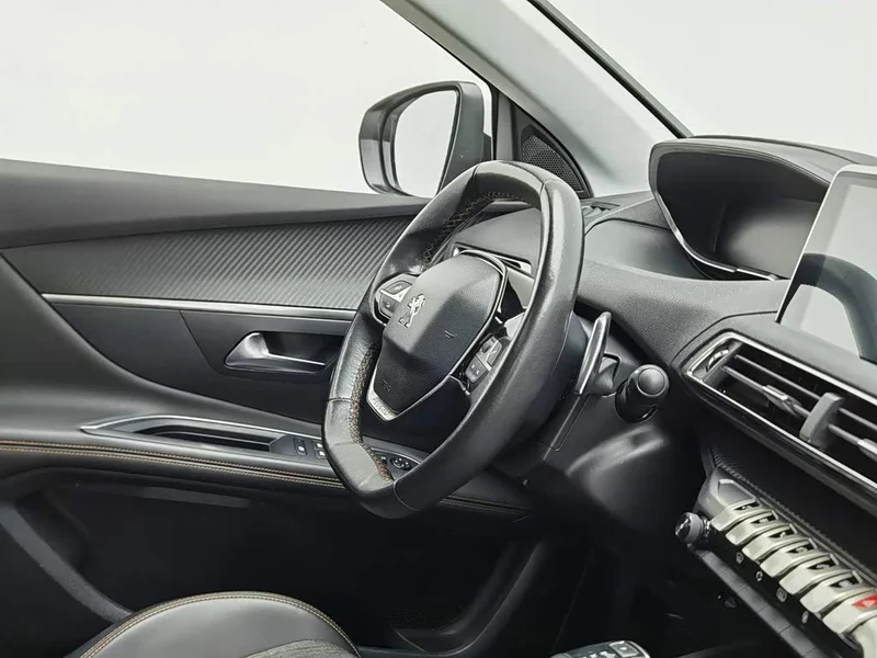Peugeot 5008 — фото 22