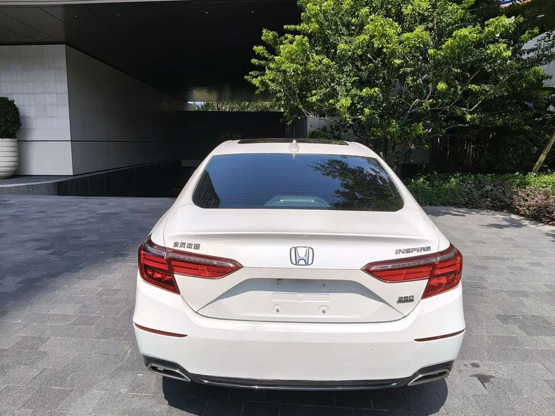 Hyundai Inspire — фото 6