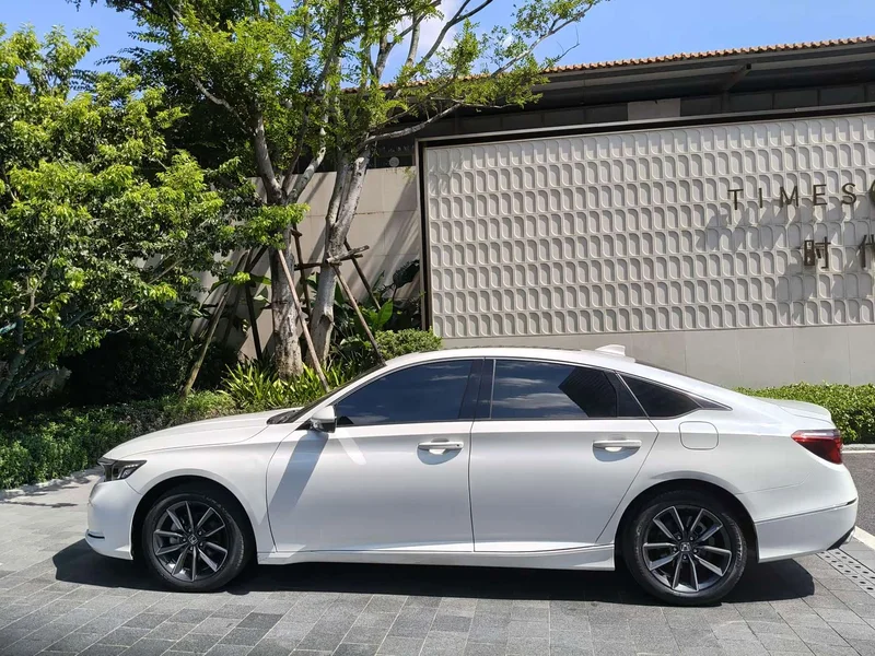 Hyundai Inspire — фото 8